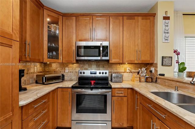 4 of 44 - 5741 Isles Circle, Tamarac, FL