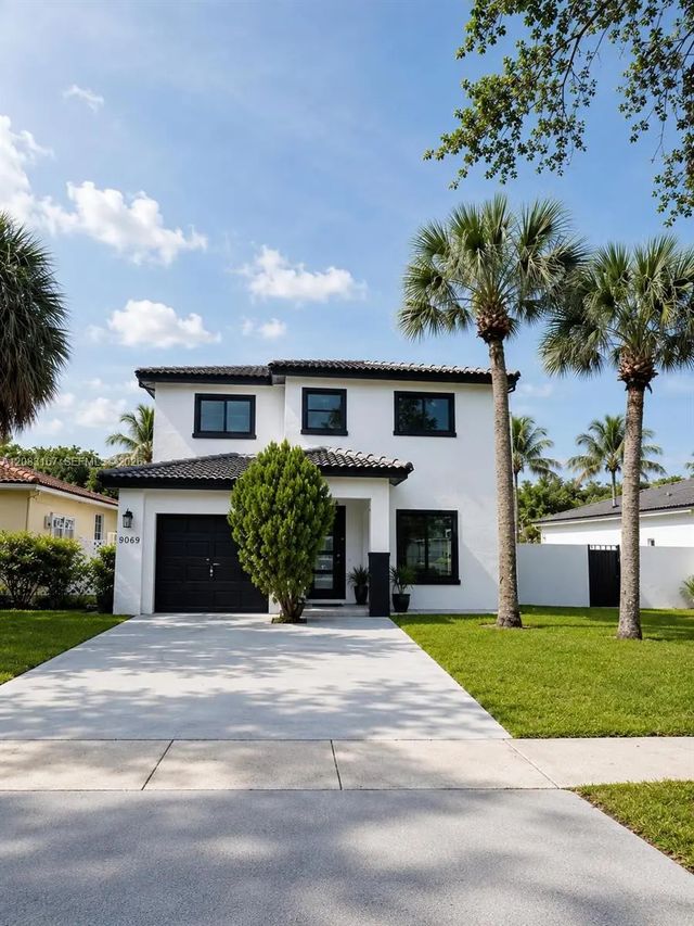 9069 Nw 193rd Street, Hialeah