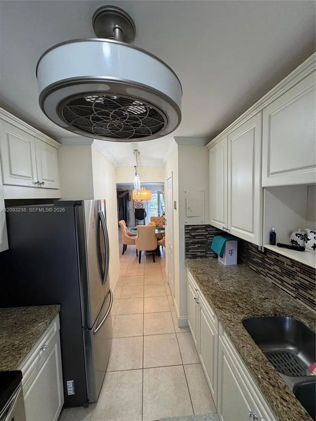 5 of 37 - 3922 Ne 166th Street #s305, North Miami Beach, FL