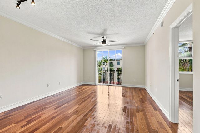 5 of 19 - 780 S Sapodilla Avenue #412, West Palm Beach, FL