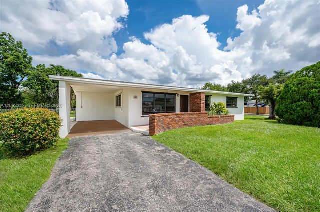 3 of 34 - 955 Nw 15th Street, Homestead, FL