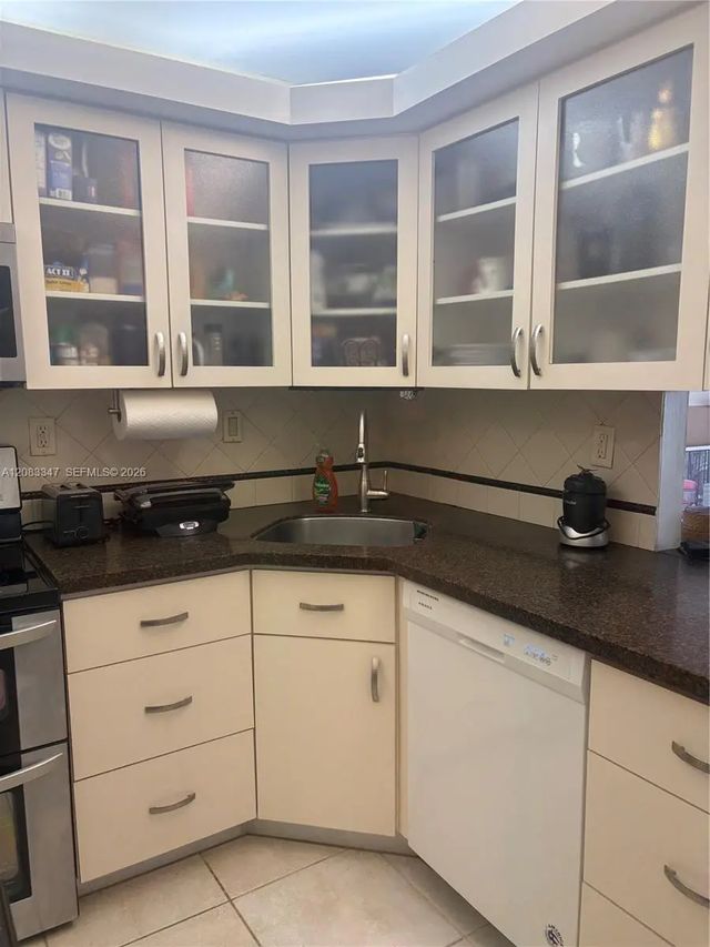 3 of 10 - 2100 Sans Souci Boulevard #a1409, North Miami, FL