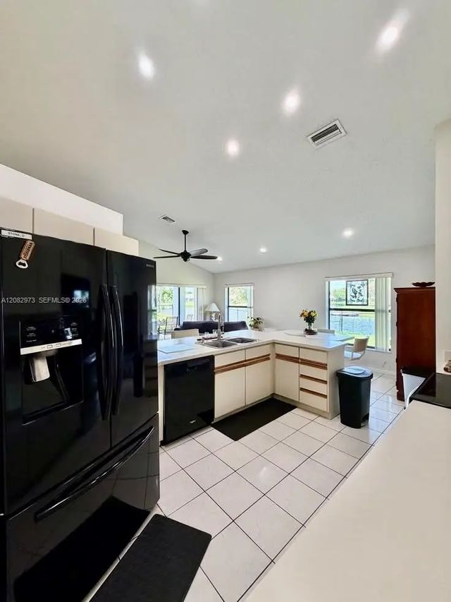 4 of 30 - 5796 Sw 89th Way, Cooper City, FL