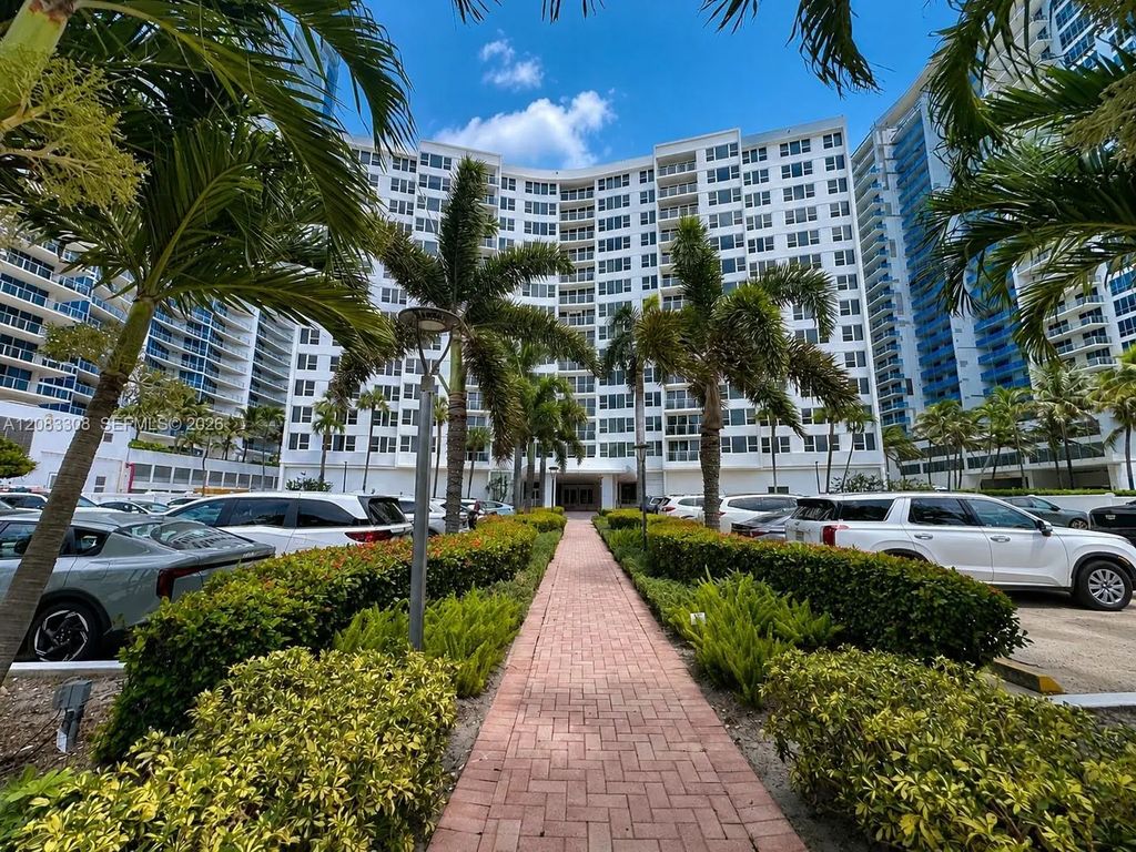 3505 S Ocean Drive #402, Hollywood