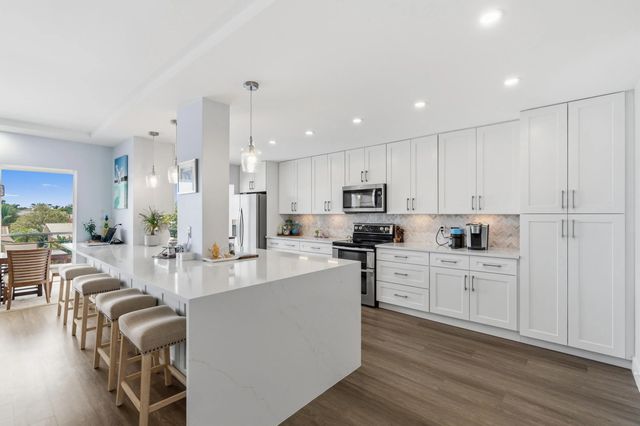 2 of 50 - 3050 Ne 47th Court #203, Fort Lauderdale, FL
