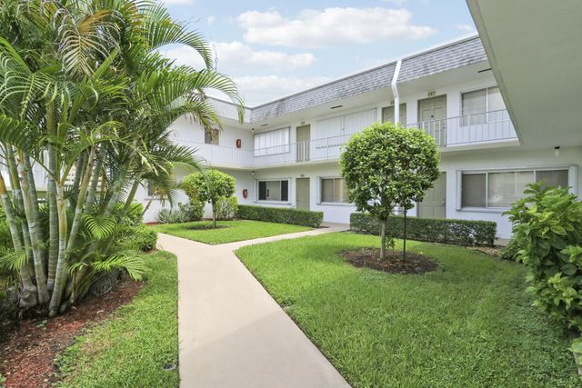 2 of 35 - 3040 Lake Osborne Drive #109, Lake Worth Beach, FL