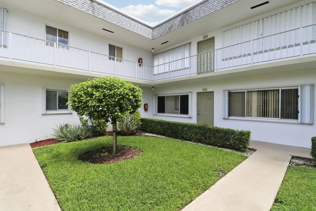 3 of 35 - 3040 Lake Osborne Drive #109, Lake Worth Beach, FL