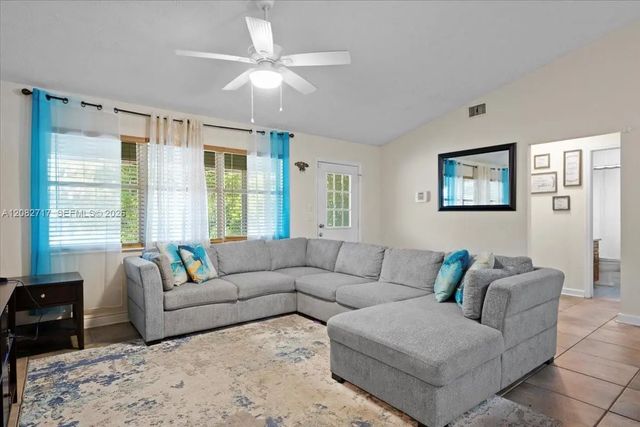 5 of 14 - 6015 Raintree, Fort Pierce, FL