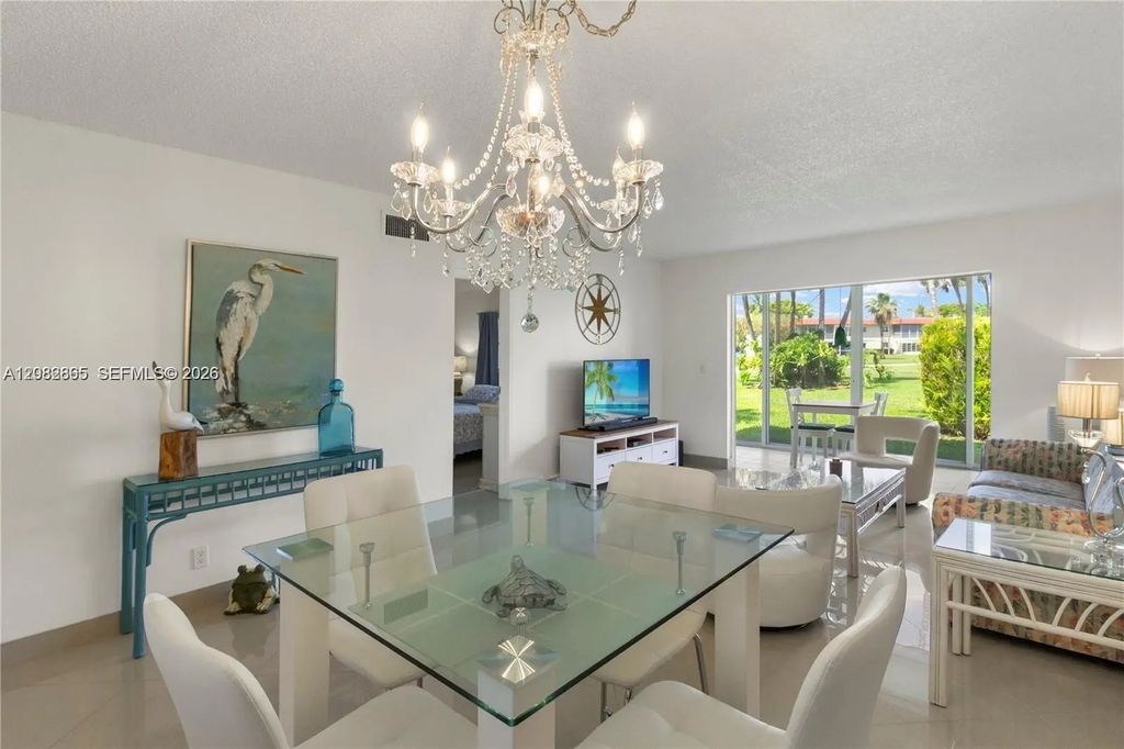 3 Abbey Lane #101, Delray Beach