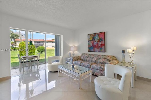 5 of 44 - 3 Abbey Lane #101, Delray Beach, FL