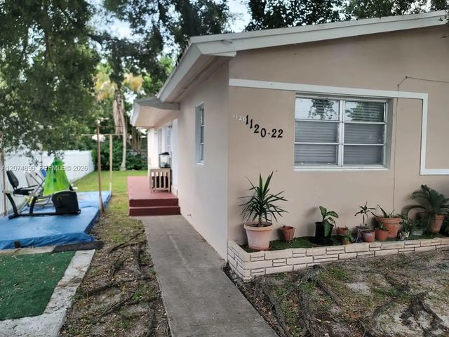 3 of 24 - 1120 Ne 111th Street, Miami, FL