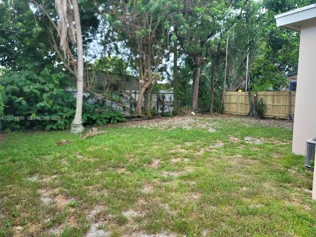 4 of 24 - 1120 Ne 111th Street, Miami, FL