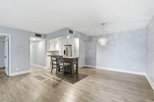 4 of 45 - 1104 Green Pine Boulevard #g1, West Palm Beach, FL