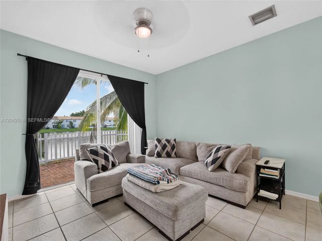 1030 Ne 42nd Terrace, Homestead