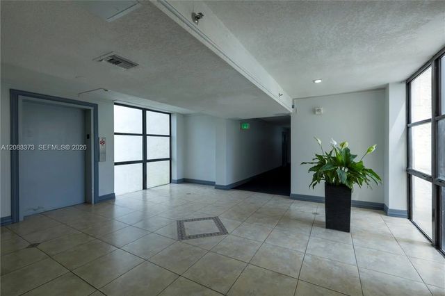 5 of 24 - 17011 N Bay Road #716, Sunny Isles Beach, FL