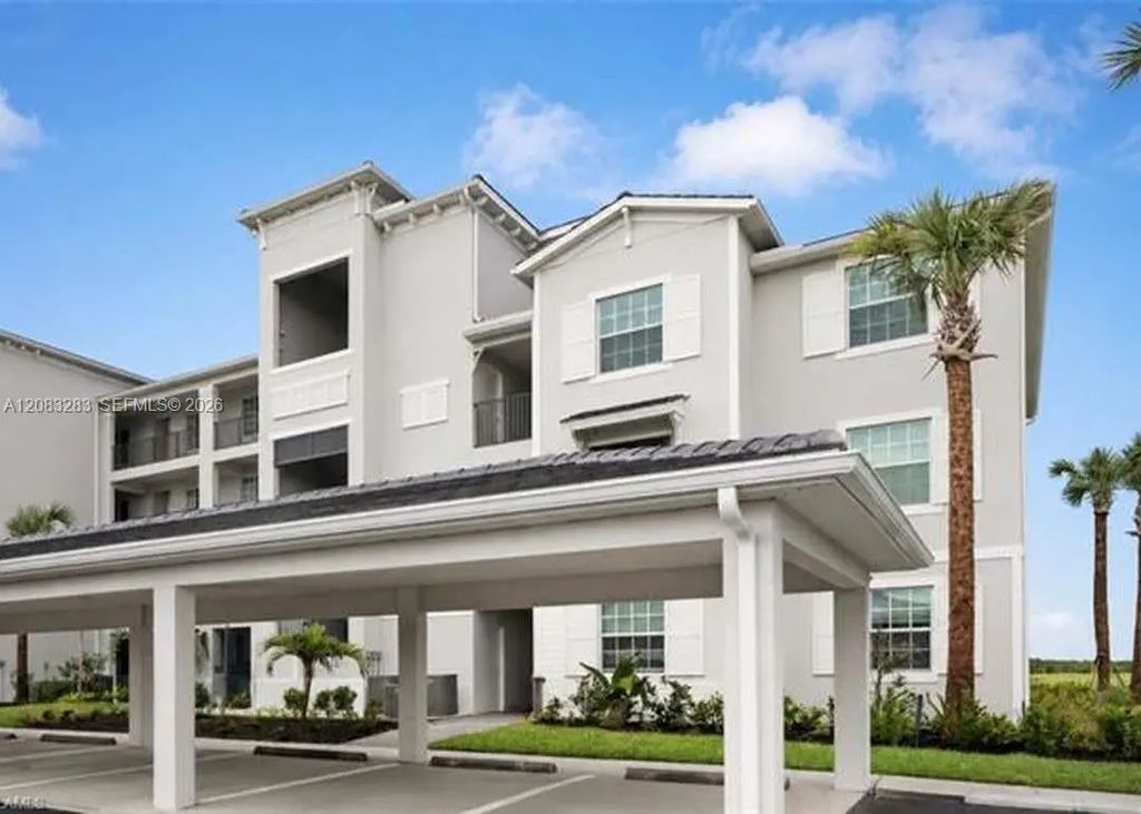 5651 Double Eagle Circle #4327, Ave Maria