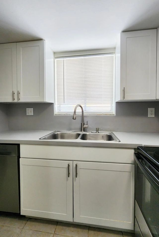 5 of 16 - 1501 Crescent Circle #d36, Lake Park, FL