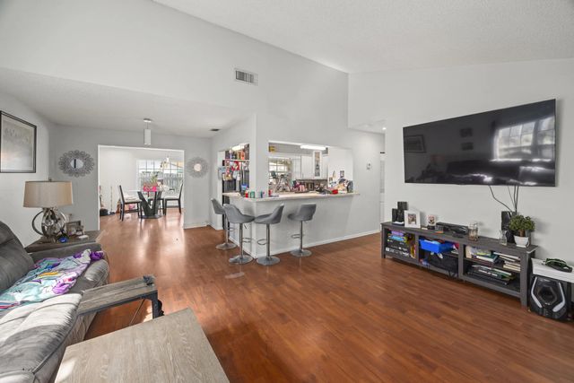 3 of 38 - 10975 Nw 27th Place, Sunrise, FL