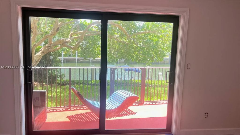 6855 Edgewater Drive #1cs, Coral Gables