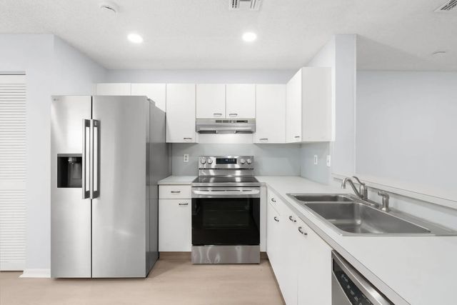 2 of 40 - 7107 Woodmont Way, Tamarac, FL