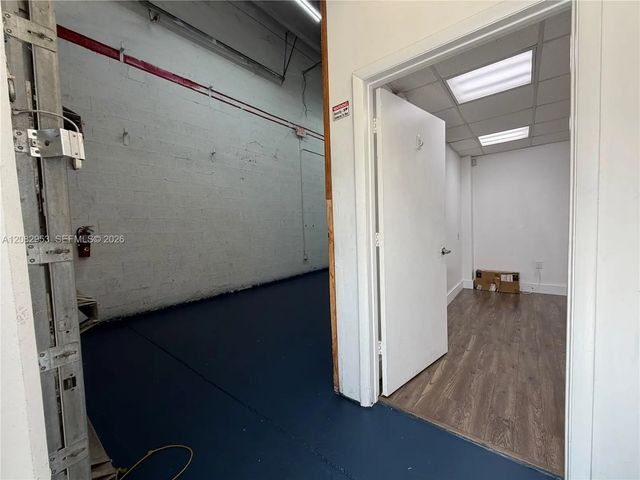 3 of 13 - 10601 Nw 122nd Street #8, Medley, FL