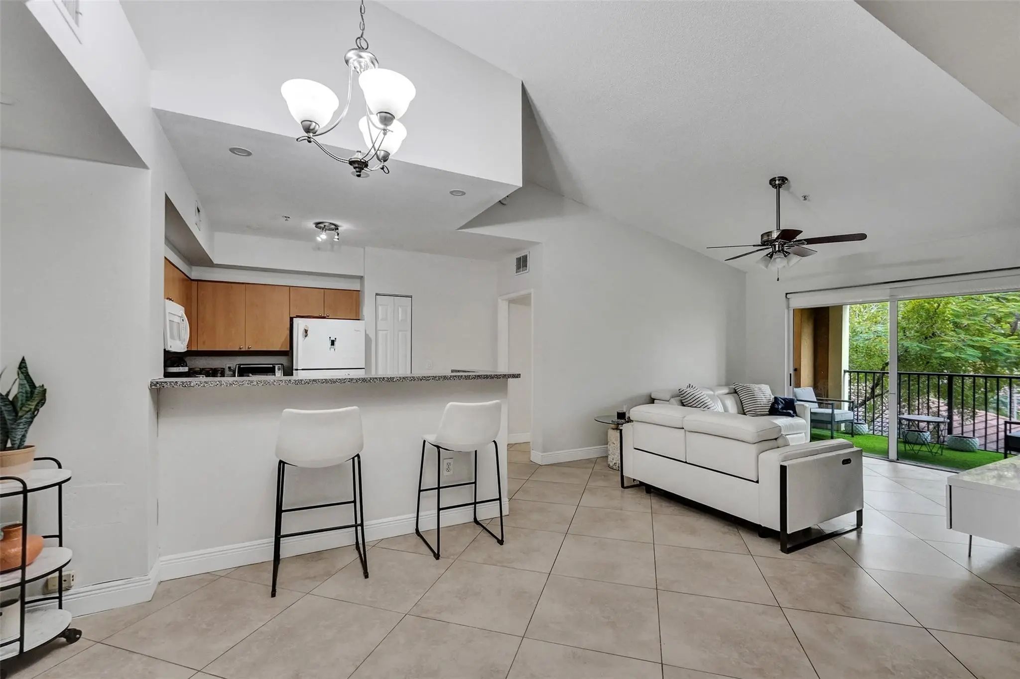 7940 N Nob Hill Road #304, Tamarac