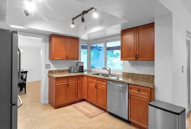 5 of 20 - 4120 Nw 106th Avenue, Coral Springs, FL