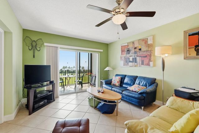 2 of 46 - 4117 Bougainvilla Drive #507, Lauderdale-By-The-Sea, FL