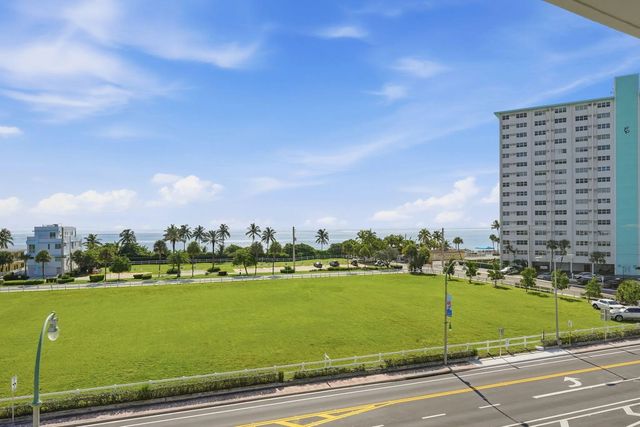 4 of 46 - 4117 Bougainvilla Drive #507, Lauderdale-By-The-Sea, FL
