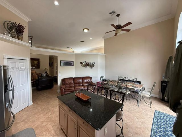 3 of 60 - 7705 Highlands Circle, Margate, FL