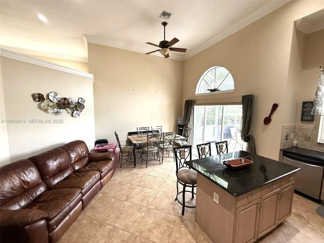 4 of 60 - 7705 Highlands Circle, Margate, FL