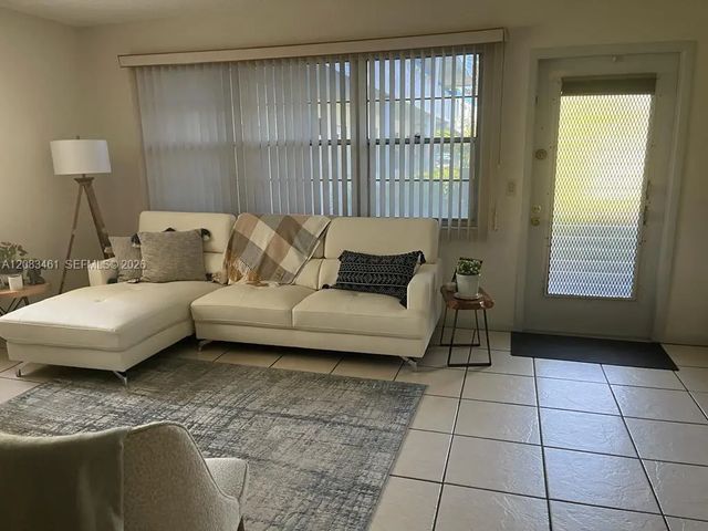 4 of 22 - 288 N Tilford N #288, Deerfield Beach, FL