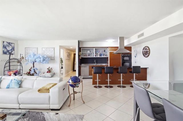 5 of 38 - 1850 S Ocean Drive #2305, Hallandale Beach, FL