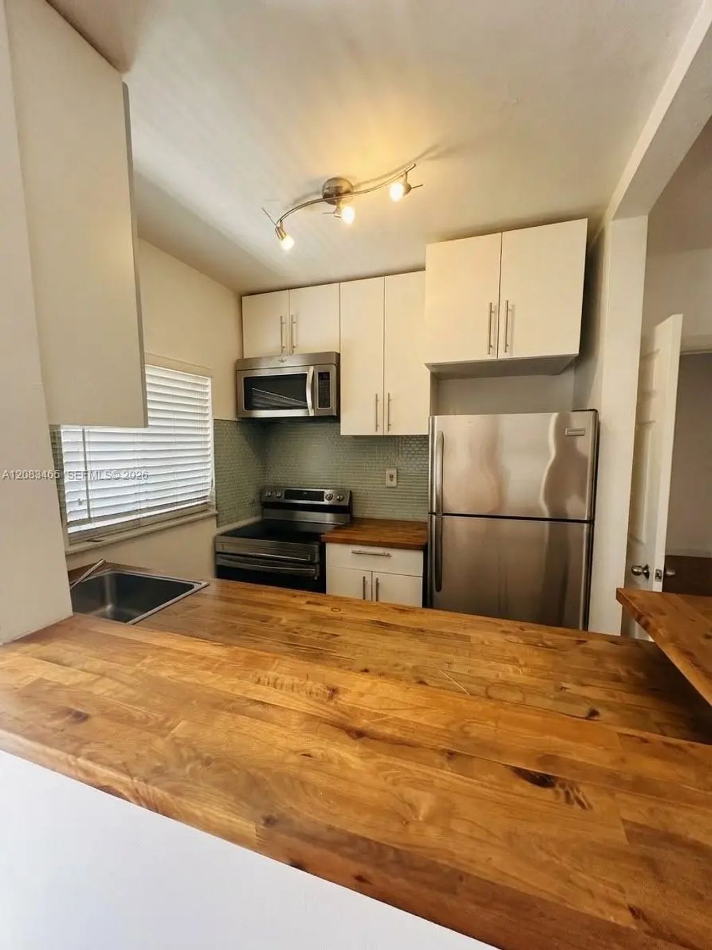 648 Ne 80th Street #10, Miami