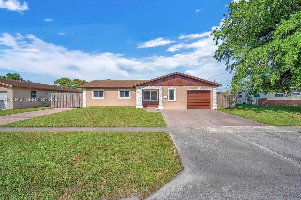 2351 Nw 60th Terrace, Sunrise