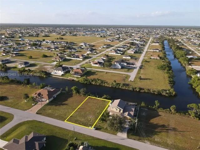 2 of 3 - 223 Nw 19th Terrace, Cape Coral, FL