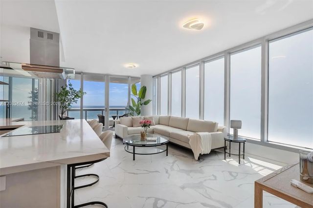 4 of 55 - 6899 Collins Avenue #1008, Miami Beach, FL