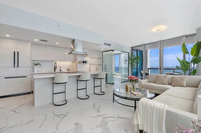 5 of 55 - 6899 Collins Avenue #1008, Miami Beach, FL
