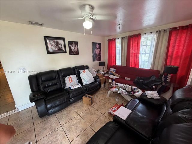 3 of 33 - 3245 Nw 34th Street, Miami, FL