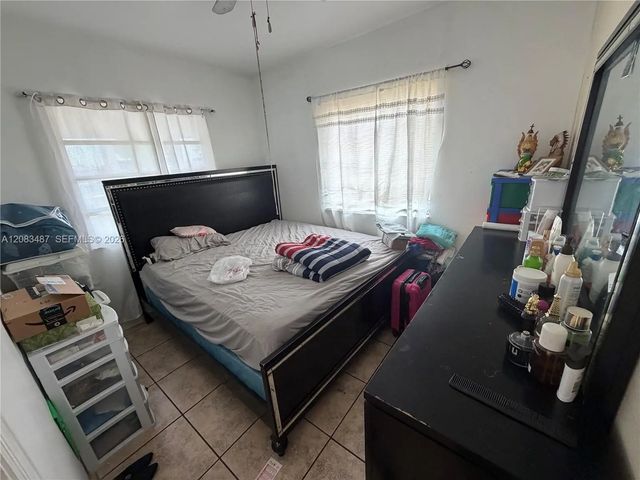 5 of 33 - 3245 Nw 34th Street, Miami, FL