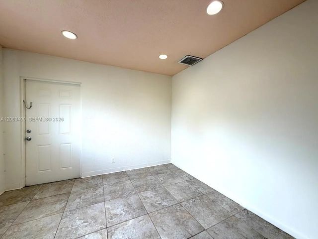 4 of 21 - 231 Nw 4th Street, Deerfield Beach, FL