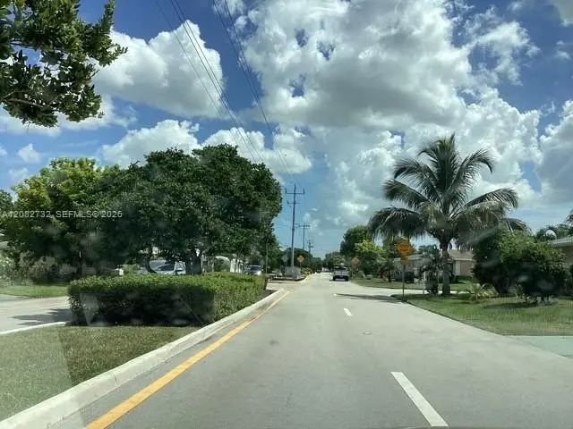 3 of 19 - 4915 Nw 47th Terrace, Tamarac, FL