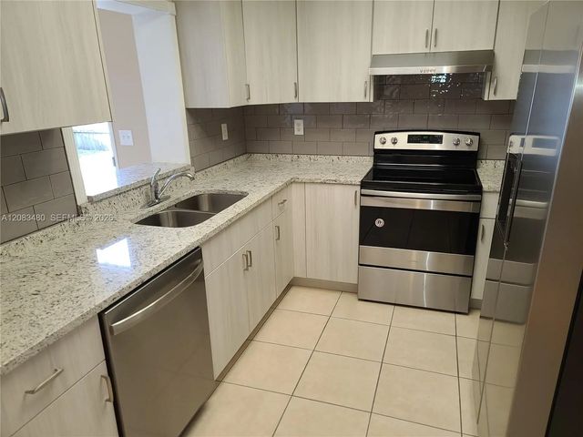 2 of 17 - 3013 Se Bamboo Street, Stuart, FL