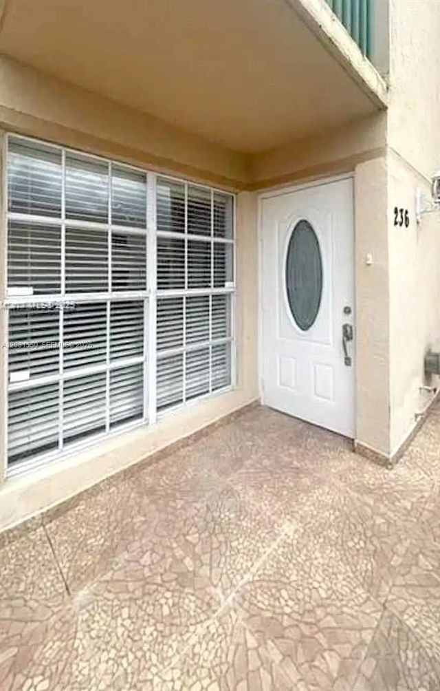 3 of 18 - 1990 Sw 121st Court #236, Miami, FL