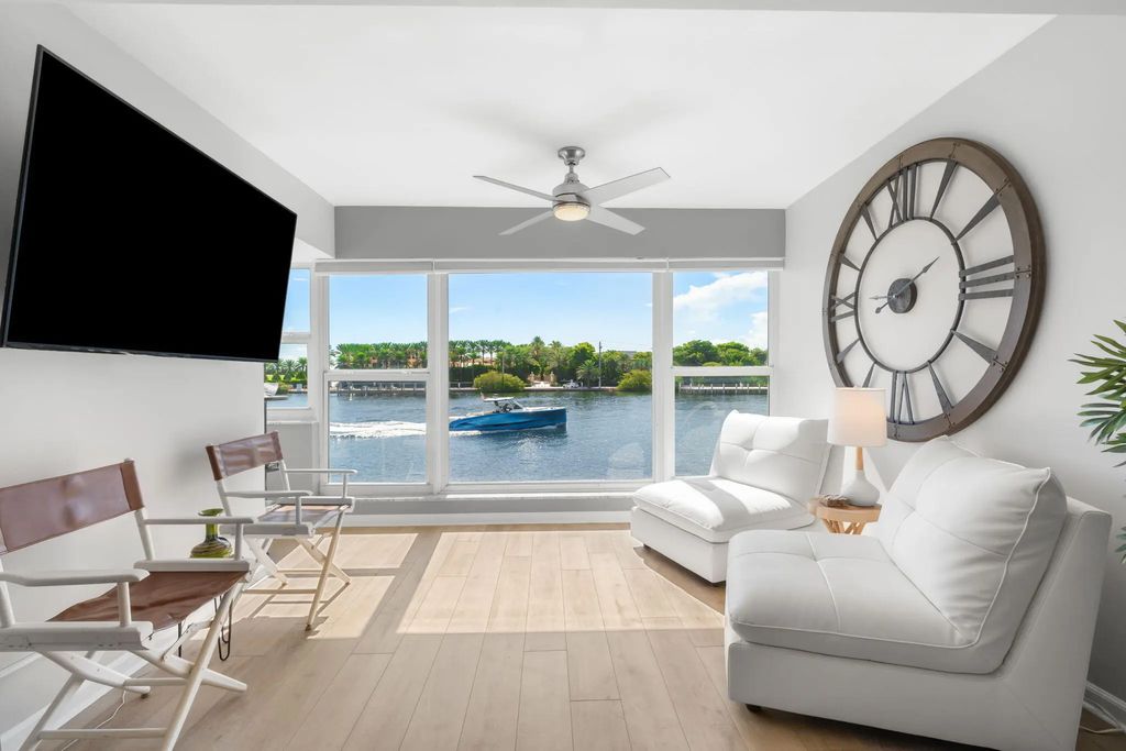 2758 Ne 30th Avenue #3b, Lighthouse Point
