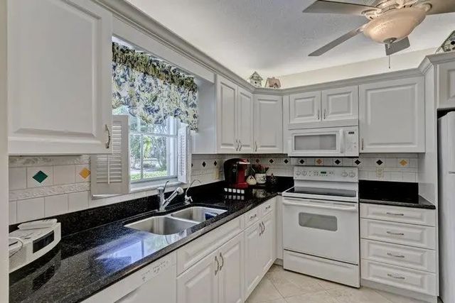 5 of 45 - 1201 N Sugar Sands Boulevard #3, Singer Island, FL