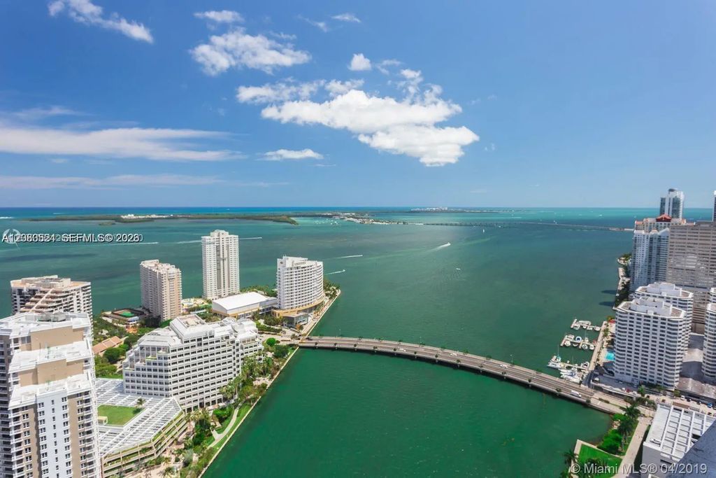 495 Brickell Avenue #2702, Miami