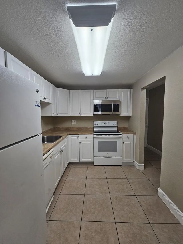 5 of 20 - 4324 Nw 9th Avenue #6-1c, Deerfield Beach, FL