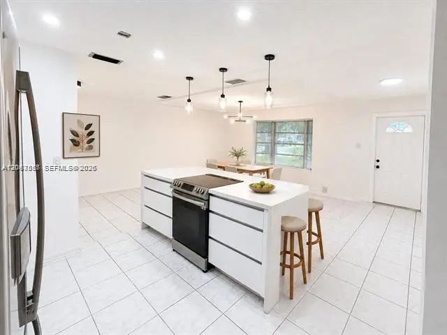 5 of 30 - 6921 Nw 5th Court, Margate, FL