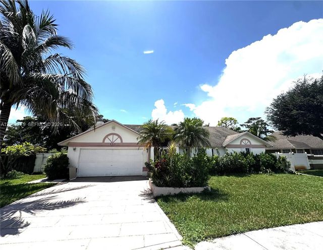110 Hemingway Court, Royal Palm Beach